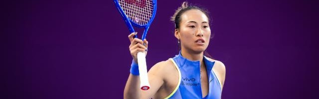 Kaiyun 开云体育官网-“顽强”郑钦文遭莱巴金娜逆转 无缘多哈站女单八强